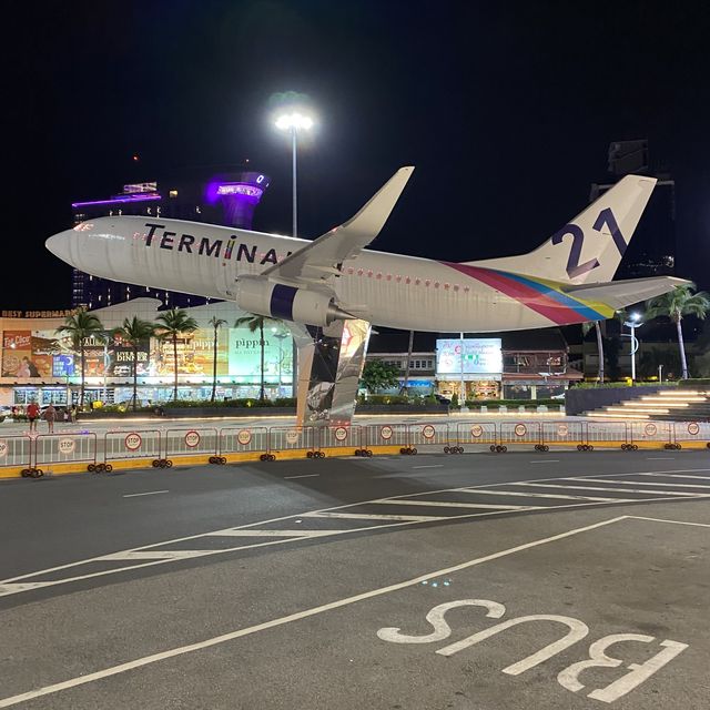 All world in one shopping mall - Terminal 21