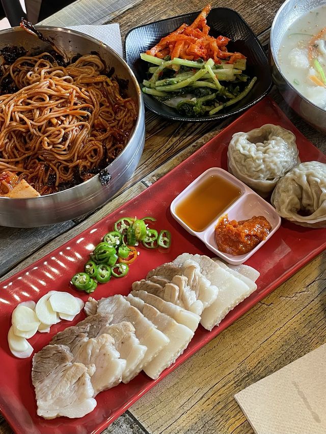 < 강릉 맛집 > 한옥 인테리어 + 대나무 숲 포토존까지 모든 게 완벽했던, 강릉역 옹막 🍲