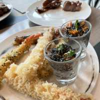 位於46樓的高級buffet