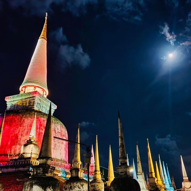 พระธาตุไร้เงา