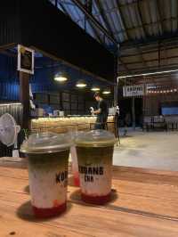 โกดังชา ร้านนั่งชิวใหม่ในยี่งอ