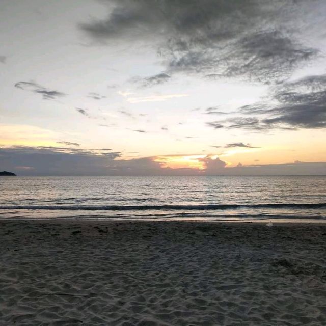 ด้านหน้าหาดสวย ด้านหลังคลองใส...ไปกันเถอะ