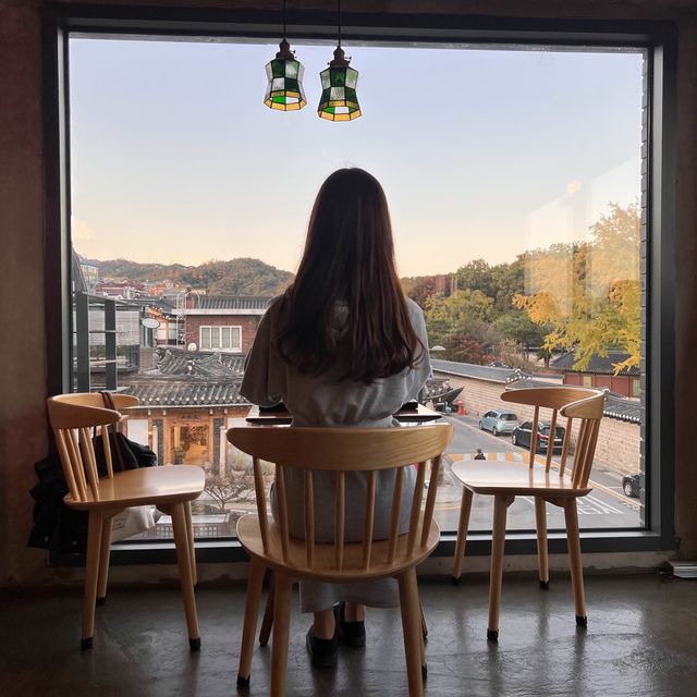 韓国/ソウル【安国】銀杏が綺麗に見える💛喫茶店 韓国/ソウル【安国】銀杏が綺麗に見える💛喫茶店
