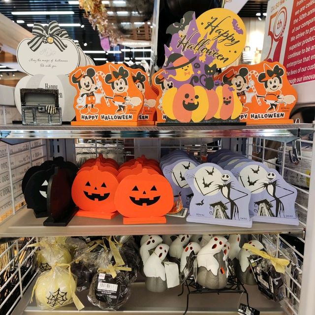 Halloween Stuff in THREEPPY by Daiso