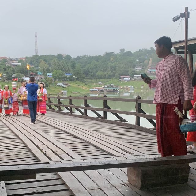 Ancient Wooden Bridge in Kanchanaburi 🛶