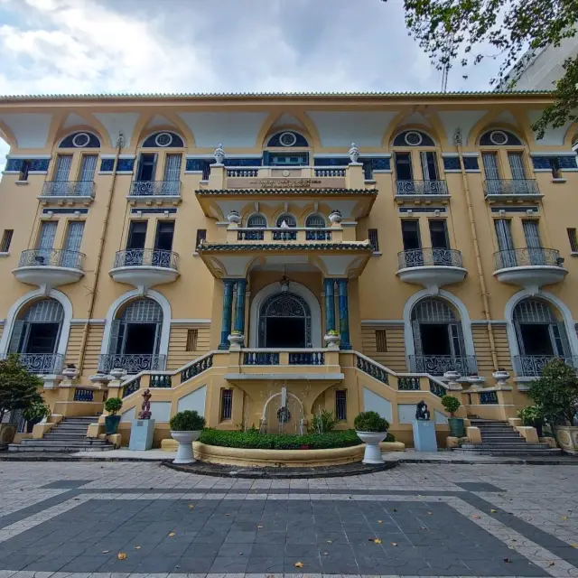 First Elevator in Saigon