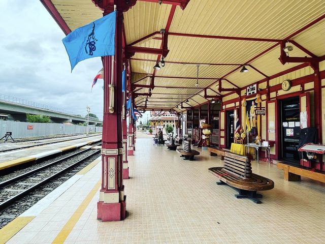 มาหัวหินต้องแวะชมสถานีรถไฟในตำนาน