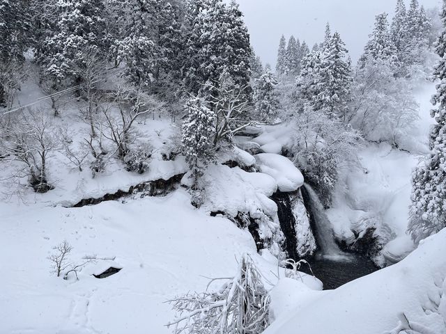【山形】絶景！！銀山温泉の雪景色❄️