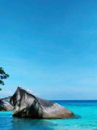 Beautiful Turquoise Water in Similan Island