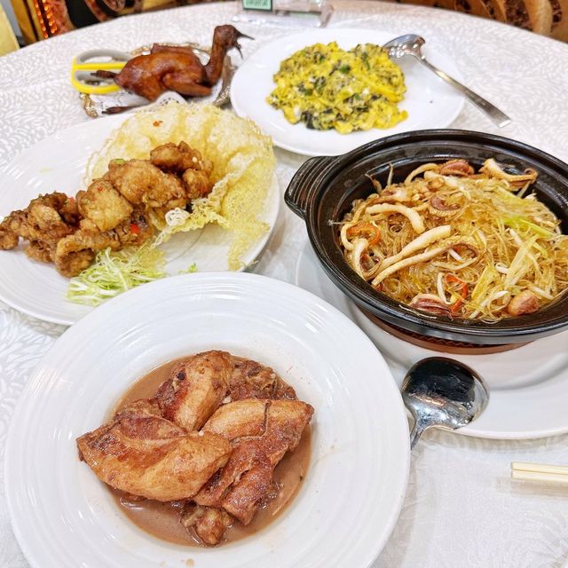 名廚主理👨‍🍳高質粵菜👍，滋味特醬🔥燒乳鴿🦆