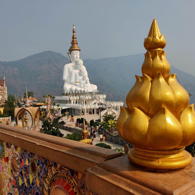 วัดพระธาตุผาซ่อนแก้ว วัดสวยในไทย ที่ห้ามพลาด