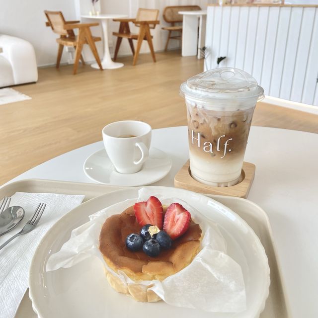 Half Cafe Phuket