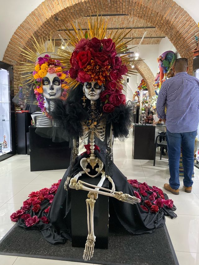 Tlaquepaque- Colorful Town in Guadalajara 
