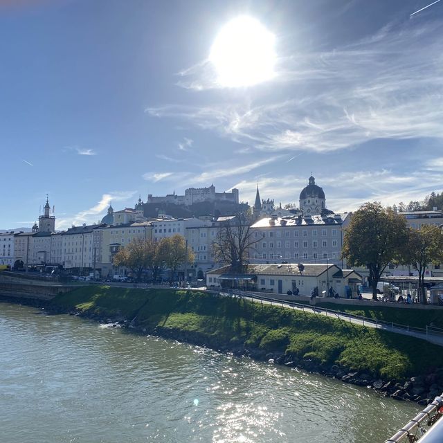 A city at the foot of the Alps