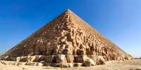 Unfillable pits, endless regrets - the Pyramid of Khufu.