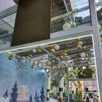 Giant Christmas Gift Box at Orchard Gateway