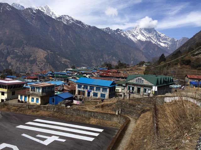 The Most Dangerous Airport, Lukla