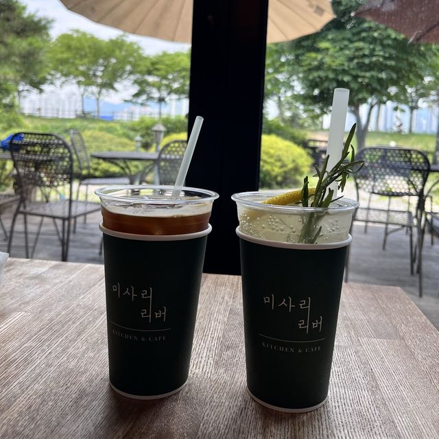 미사리 카페 한강뷰 카페 미사리 리버