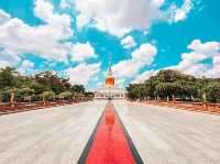 พุทธมณฑลอีสาน พระธาตุนาดูน