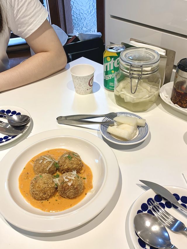 청주 성안길 감성맛집 ‘마가레뜨’