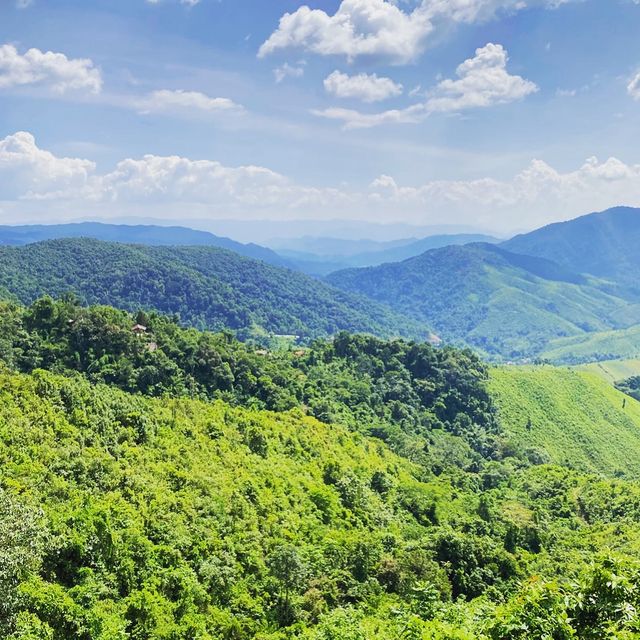 จุดชมวิวที่สวยงามไม่แพ้ 1715 บนเส้นทางปัว-บ่อเกลือ