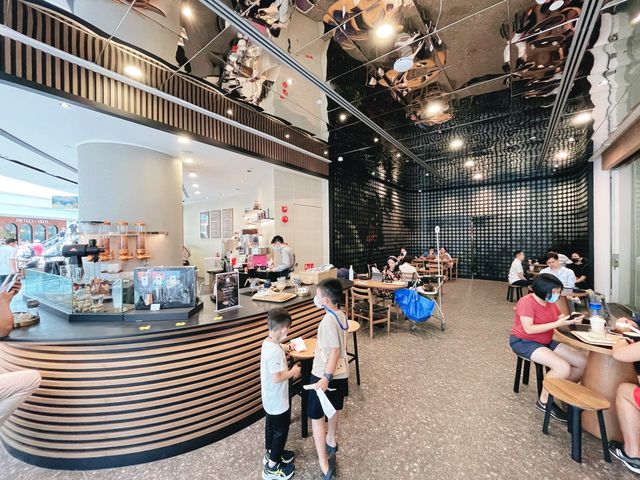 Specialty coffee joint in Jewel Changi