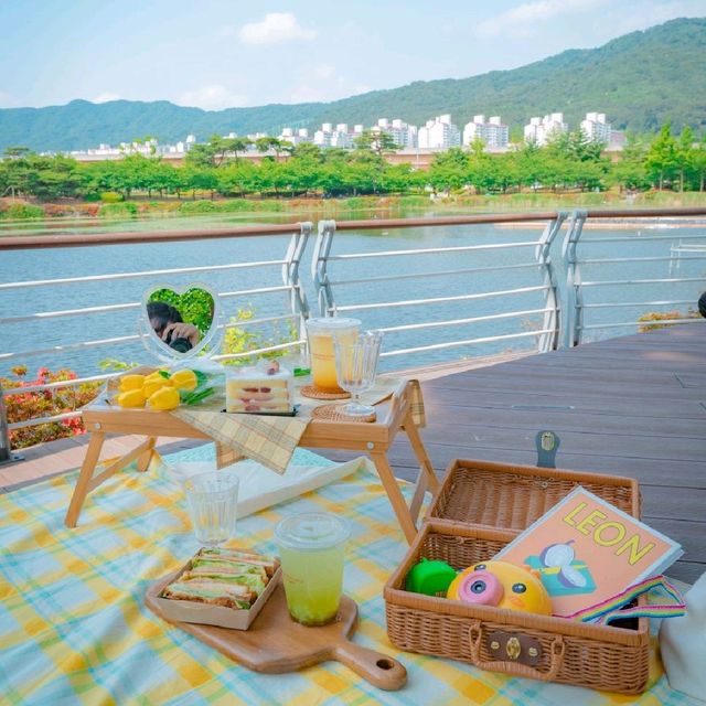 ⛲️넓은 호수위 여유로움을 느끼며 피크닉 할 수 있는 [김해, 연지공원]