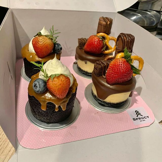 Sprucy Cafe & Bakery