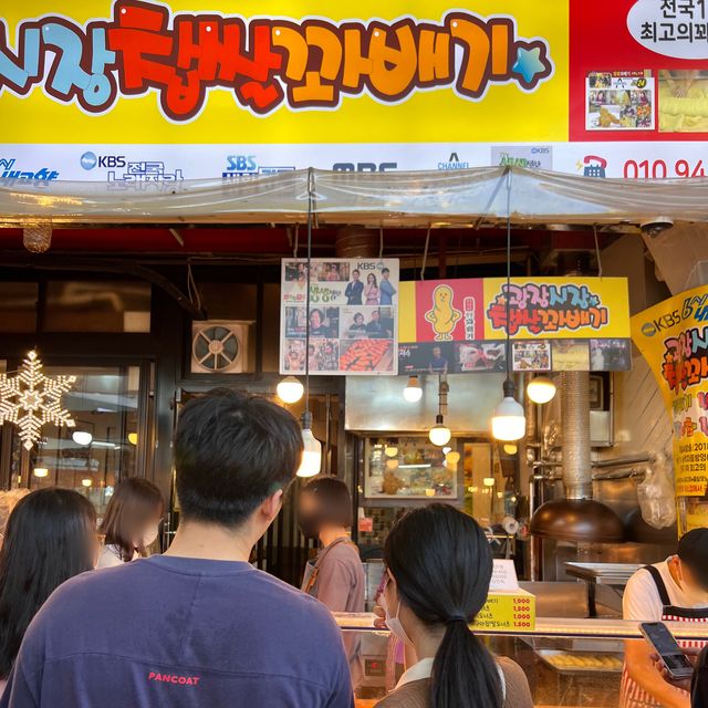 韓国/ソウル【広蔵市場】行列のできる！できたてクァベギ(揚げドーナツ)屋さん