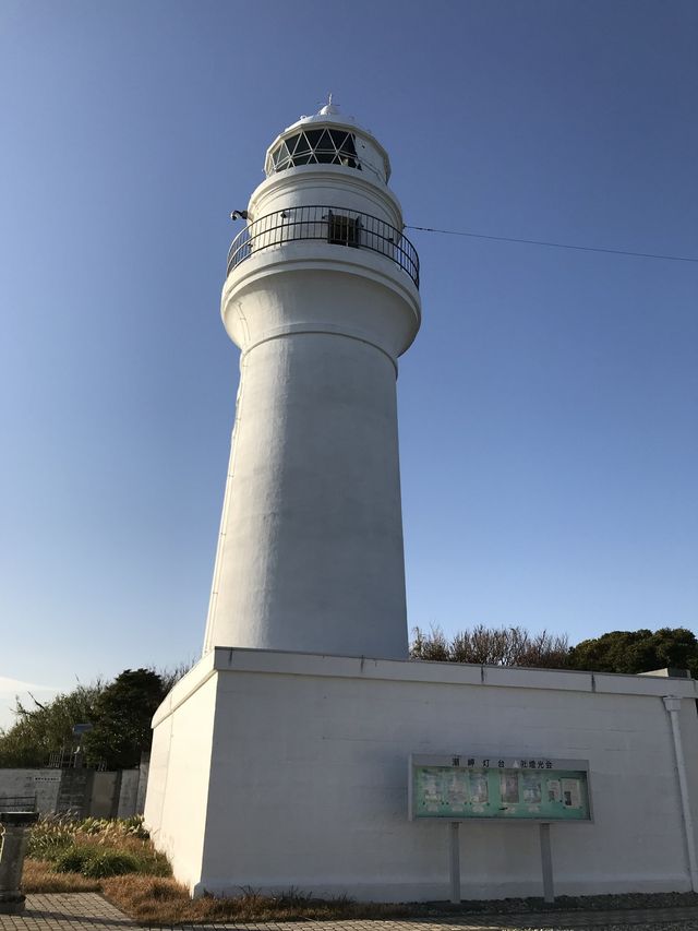⚓️ 太平洋上船隻的白色守護者 — 潮岬燈塔