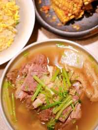 "東涌美食-六小館"