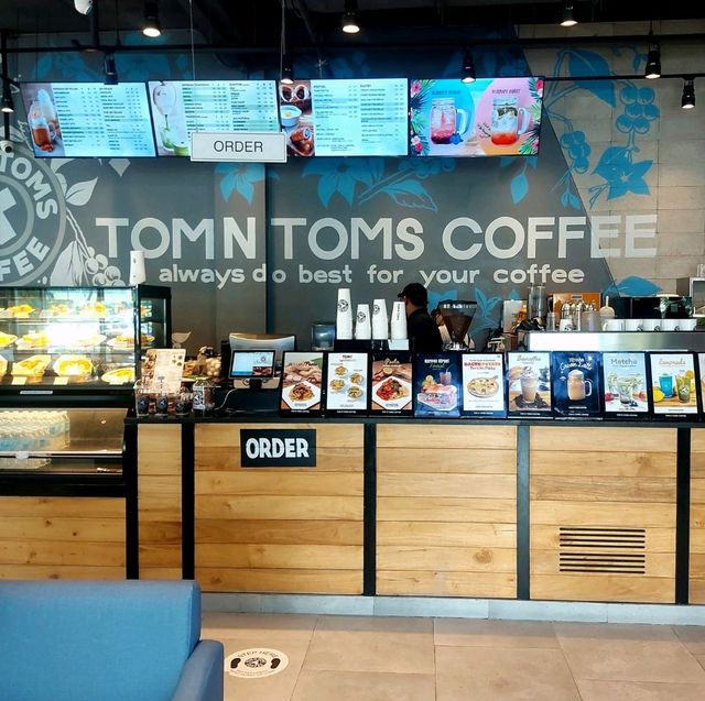 Tom N Toms Now in Clark!