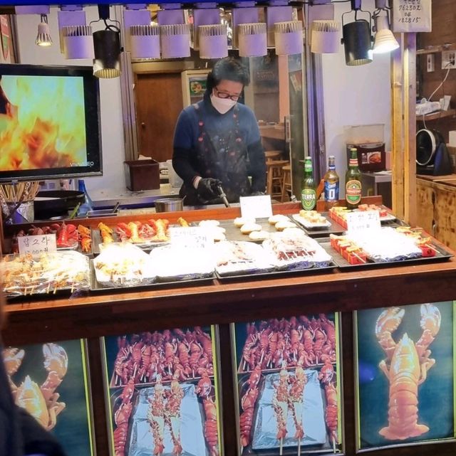 연말느낌 물씬 느껴지는 깡통야시장