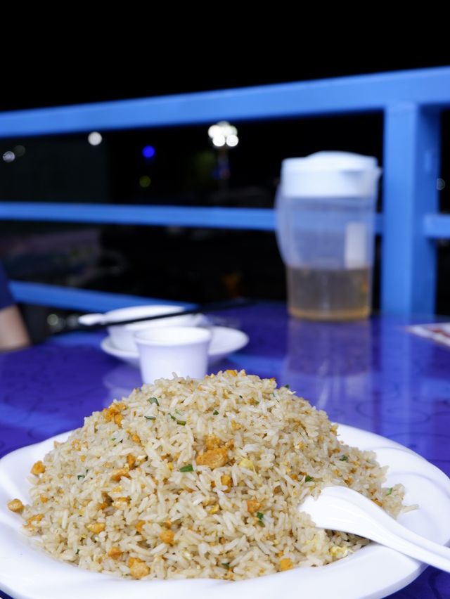 深圳南澳必吃海膽炒飯  