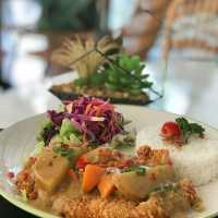 NEIGHBOR EATERY CAFE SEMARANG
