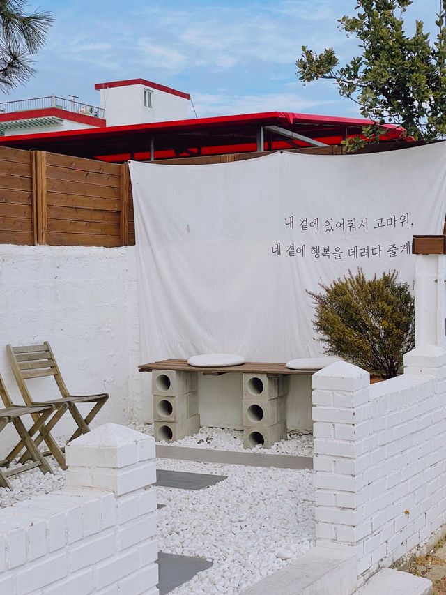 경주 조용한 오션뷰 카페를 찾으신다면 ? “이곳 그곳” ☕️