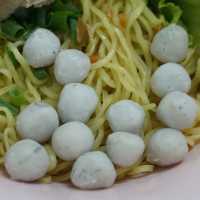 ลูกชิ้นจิ๋ว พร้อมน้ำซุปรสเข้มข้น