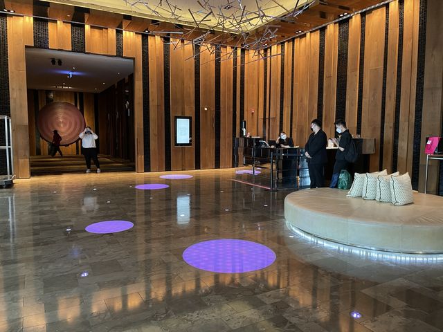 W hotel 超氣派大廳空間很讚 信義區飯店推薦