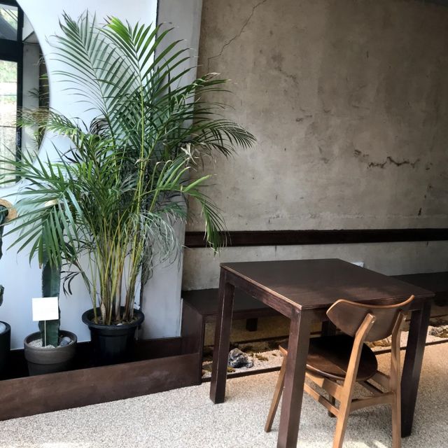 韓国/ソウル【陽川区】山の中のレストラン？🌳コーヒーから、ビールやワインも飲める自然いっぱい隠れ家🤎
