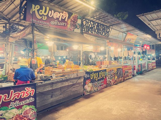 ตลาดชินตา ตรัง ตลาดกลางคืนที่เกือบเป็นตำนาน 😊