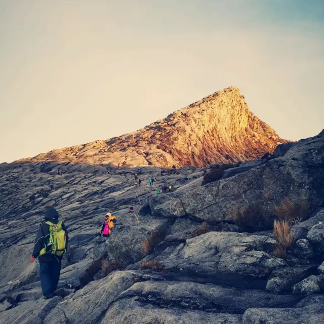 Gunung Kinabalu. Low's Peak. 4080masl.