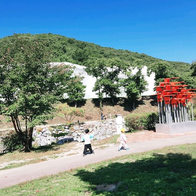 미술관에서의 피크닉