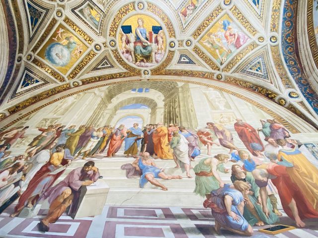 RAPHAEL'S FRESCOES 🎨👨‍🎨