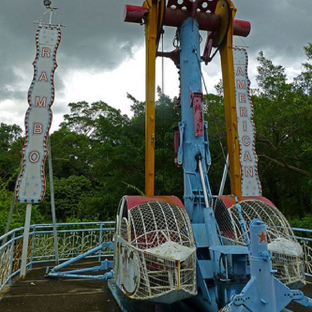 Half demolished abandoned theme park danger!