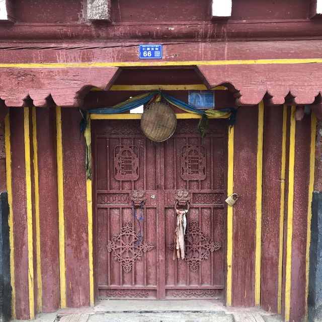 History Filled Tibetan Town in the Clouds ☁️  History Filled Tibetan Town in the Clouds ☁️