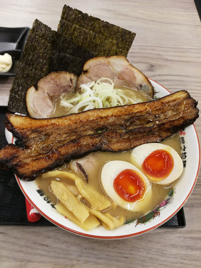 日本懷舊特選豚骨濃湯拉麵店