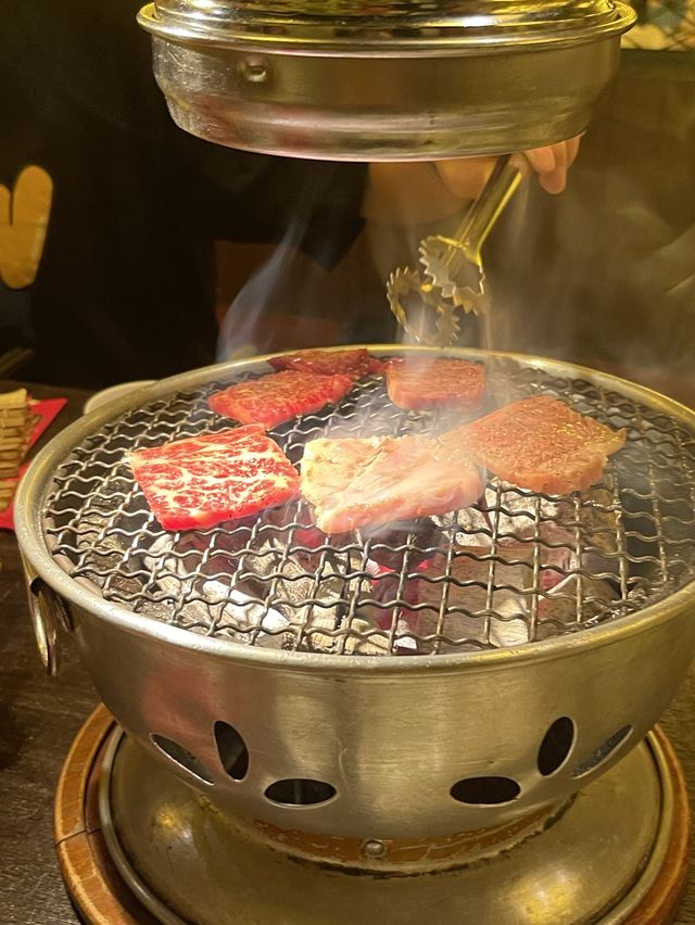 Vibrant Yakiniku Vibes at Ajiya