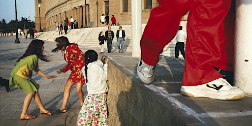 Two Looks: The Photographs of Alex Webb and Rebecca Norris