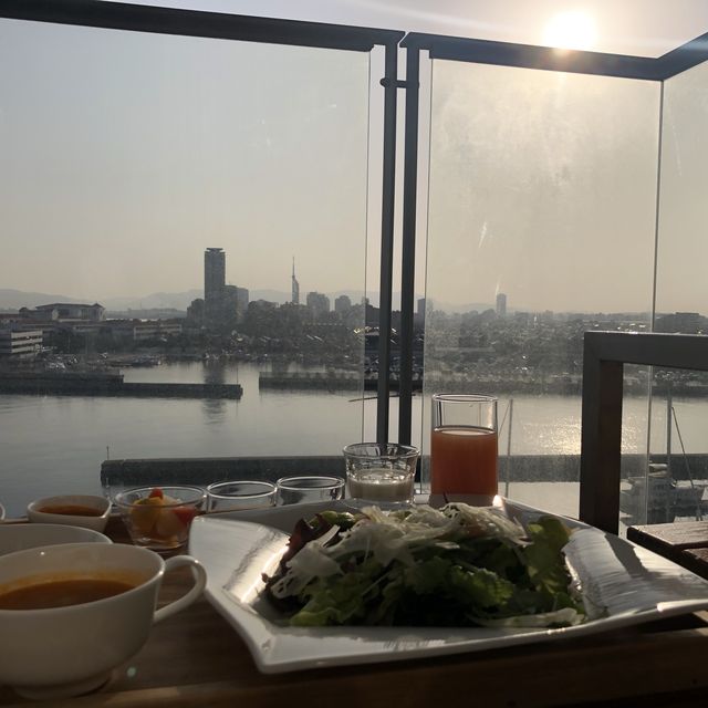 【福岡ホテル】オーシャンビューのお部屋で、夕食・朝食ルームサービスとってみた