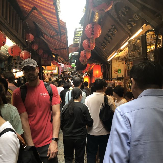 Exploring Jiufen